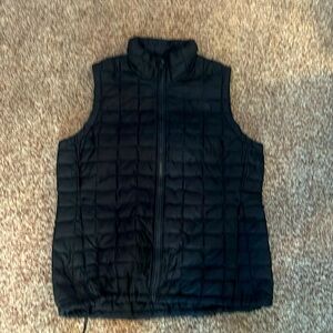 Black North Face Women’s Puffer Vest